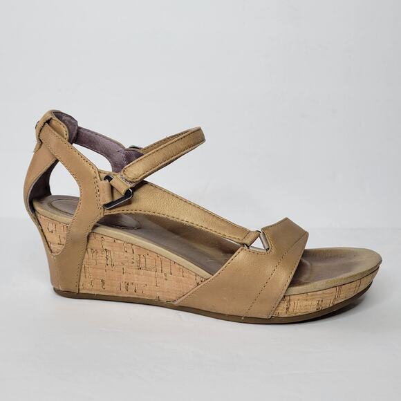 TEVA Capri Wedge Leather Strappy Cork Open Toe Sandals Pearlized Tan sz 7.5 - Picture 3 of 11